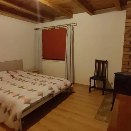 Fully Equipped Family House For Recreation, 5 Cars Free Parking بيت للعطل